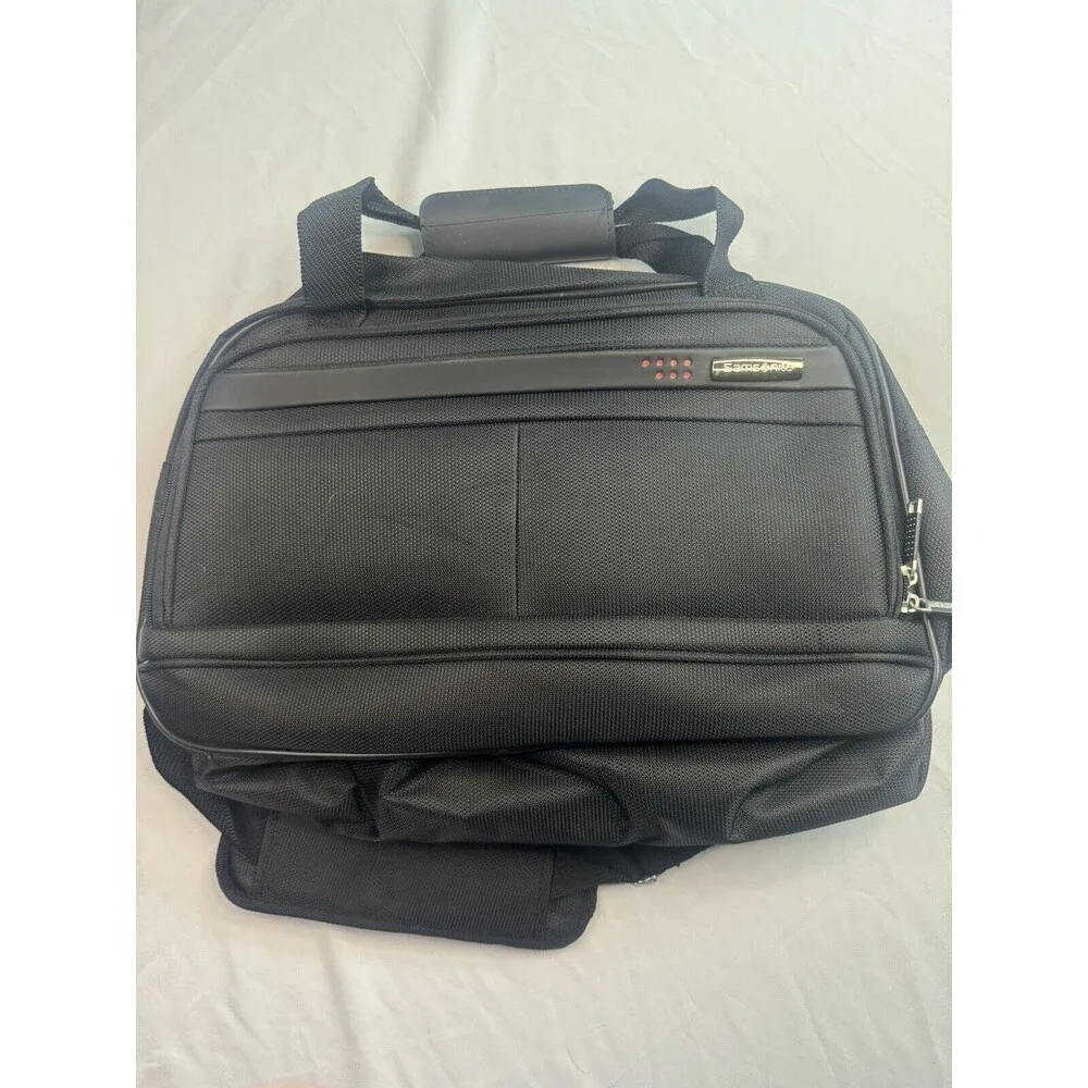 New Samsonite Black 18 12 9 Carry On Bag Shoulder Strap Briefcase Travel Laptop